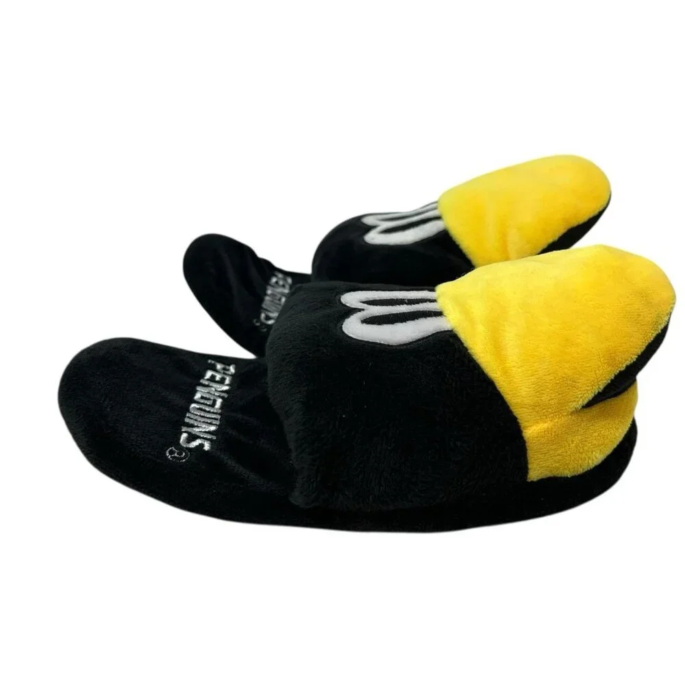 Pittsburgh Penguins Iceburgh Mascot Slippers Kids Youth OS 9
